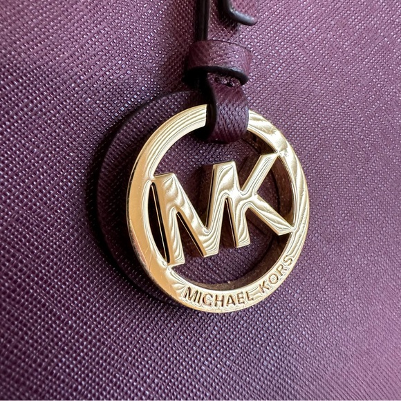 Michael Kors Jet Set Leather Computer Tote - Picture 8 of 12